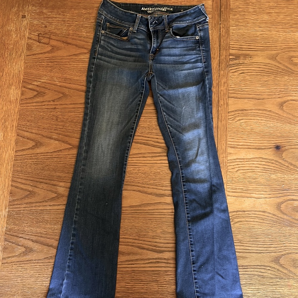 American Eagle Kick Boot Jeans. Women’s Size 4. Dark blue.